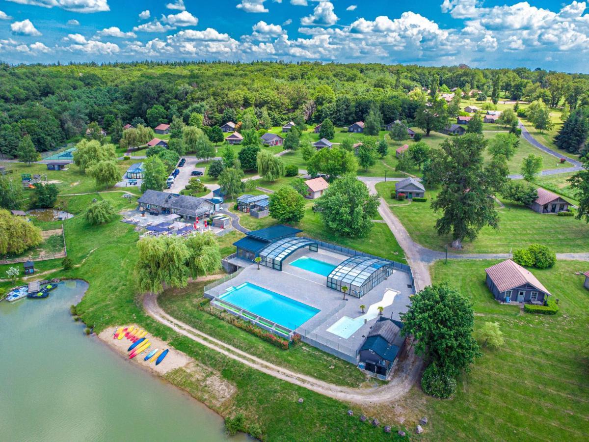 Le Camping Grand Cerf Hotel Gimouille Exterior photo