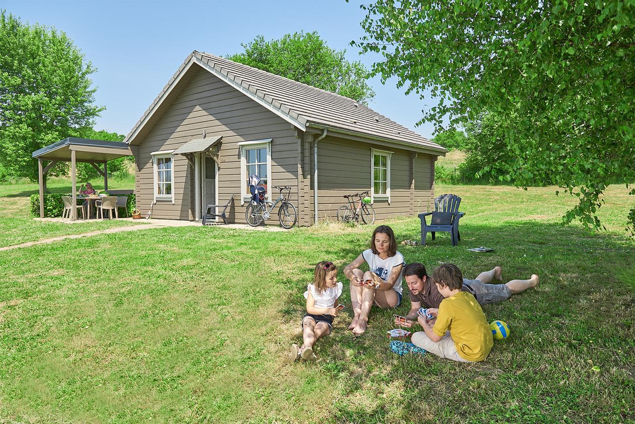 Le Camping Grand Cerf Hotel Gimouille Exterior photo